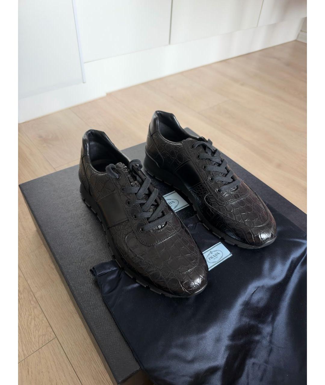 PRADA Черные низкие кроссовки / кеды из кожи аллигатора, фото 5