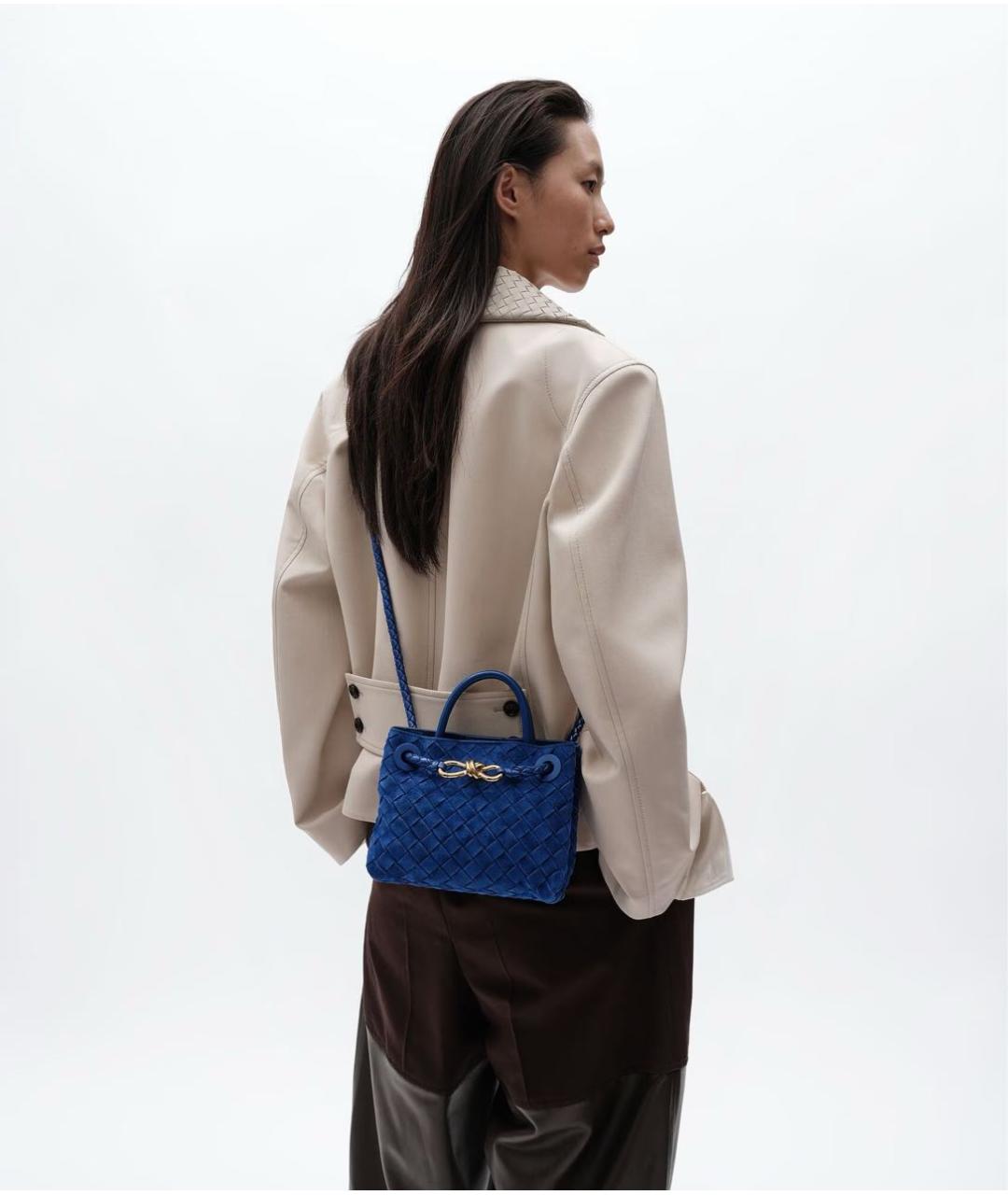 BOTTEGA VENETA Синяя замшевая сумка с короткими ручками, фото 3