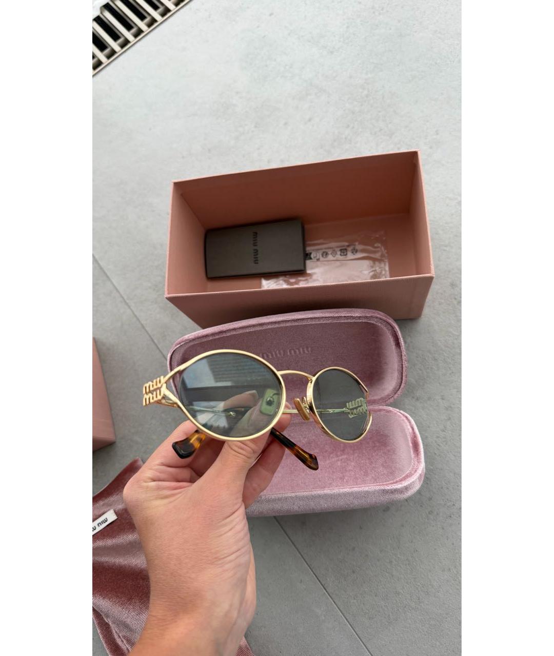 MIU MIU Зеленые пластиковые солнцезащитные очки, фото 7