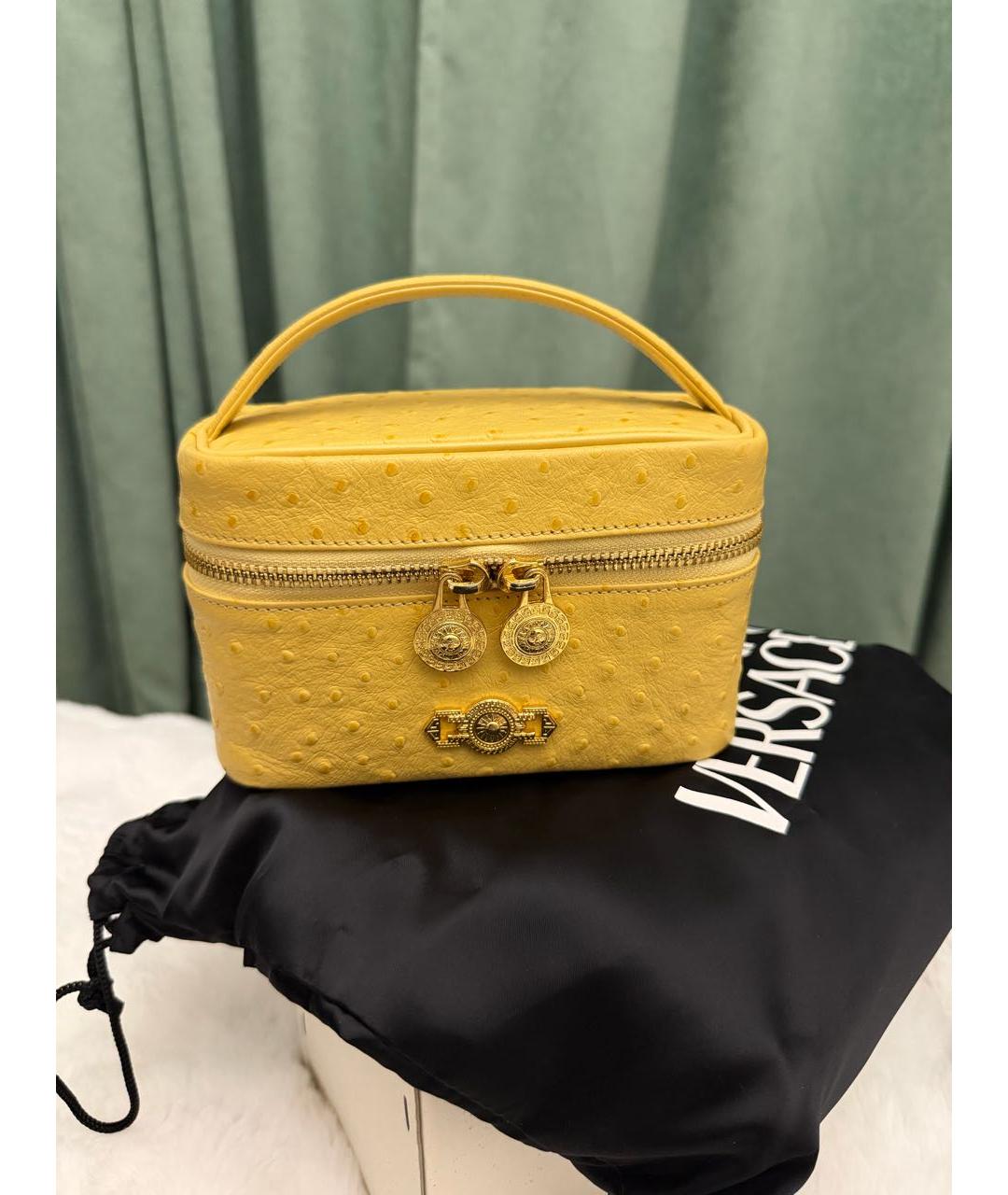 VERSACE Желтая кожаная сумка с короткими ручками, фото 3