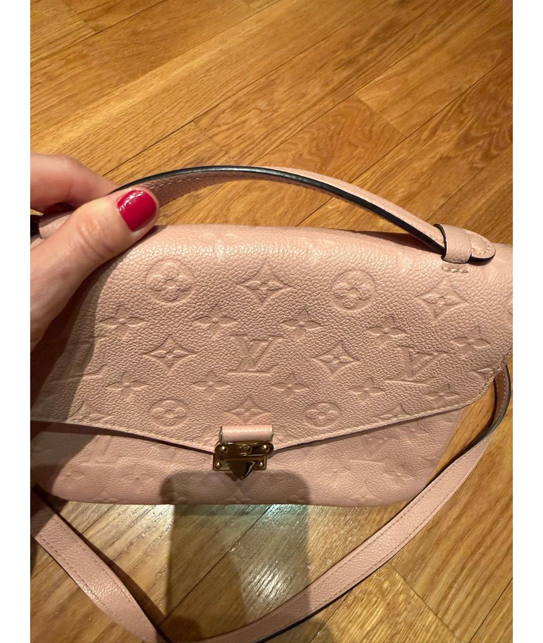 LOUIS VUITTON Коралловая кожаная сумка через плечо, фото 6