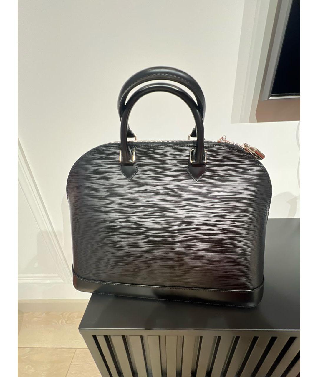 LOUIS VUITTON Черная кожаная сумка с короткими ручками, фото 2
