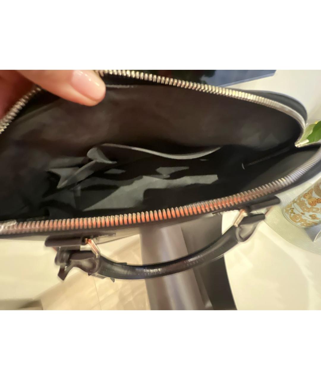LOUIS VUITTON Черная кожаная сумка с короткими ручками, фото 4