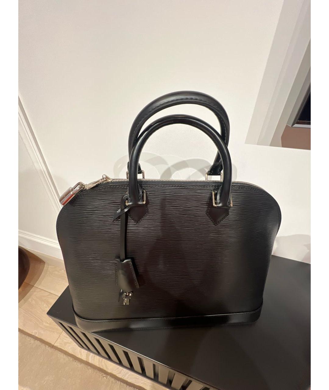 LOUIS VUITTON Черная кожаная сумка с короткими ручками, фото 3