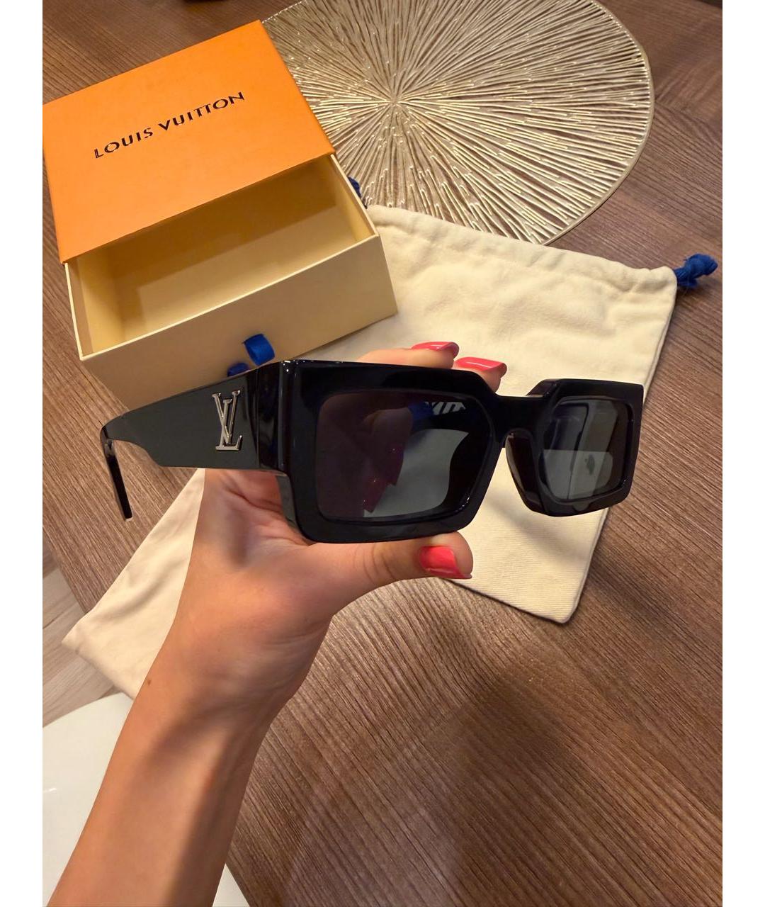 LOUIS VUITTON Черные пластиковые солнцезащитные очки, фото 2