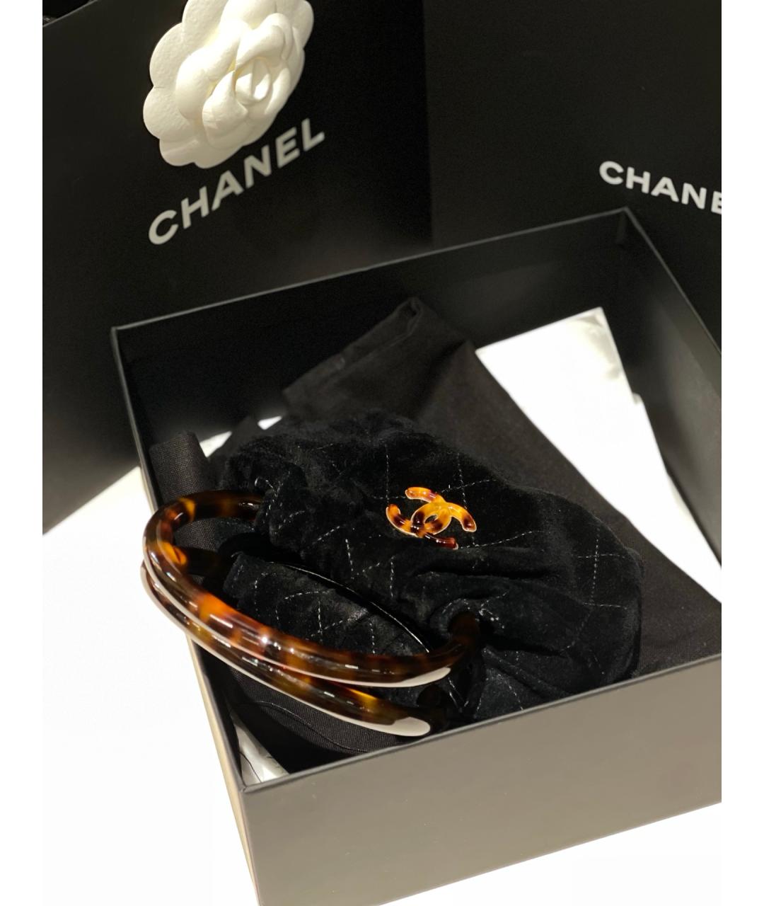 CHANEL Черная замшевая сумка с короткими ручками, фото 6