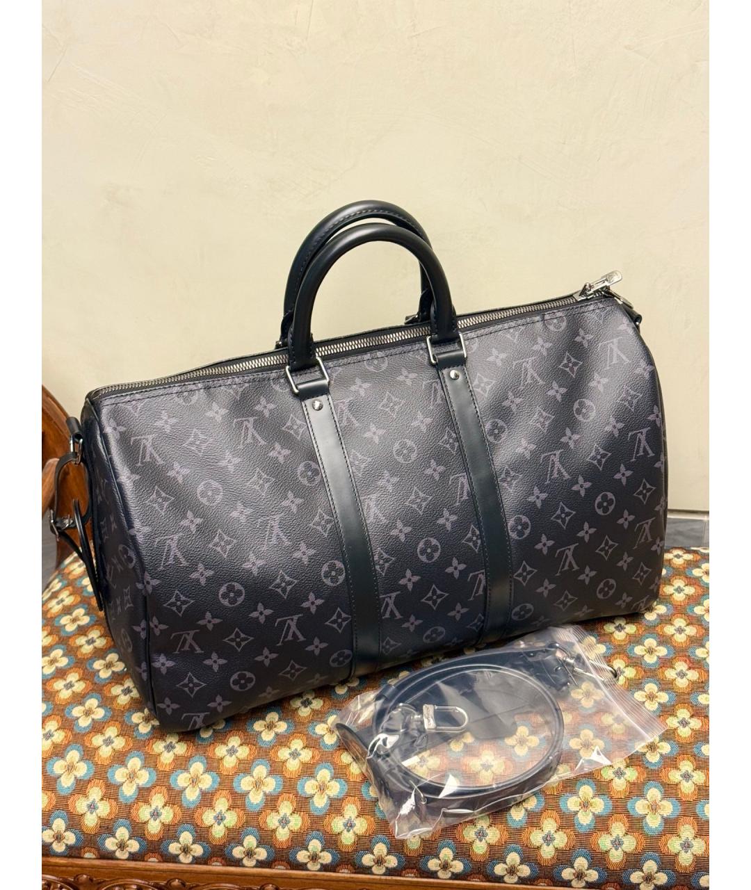 LOUIS VUITTON Черная дорожная/спортивная сумка из канвы, фото 8