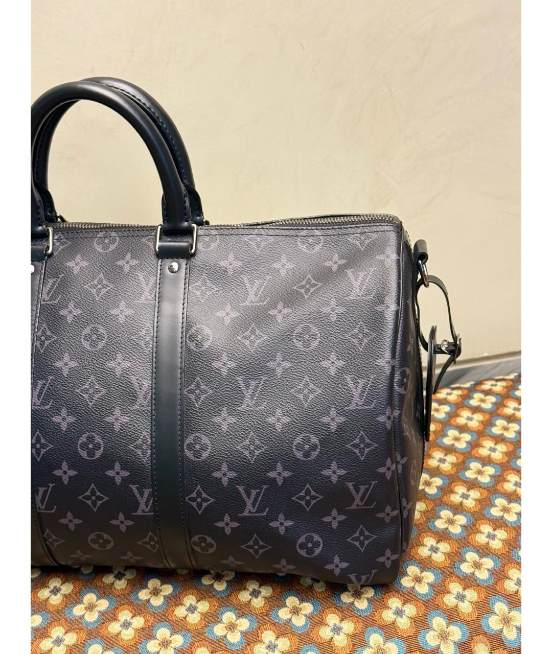 LOUIS VUITTON Черная дорожная/спортивная сумка из канвы, фото 6