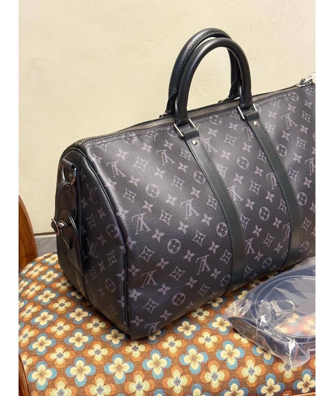 LOUIS VUITTON Черная дорожная/спортивная сумка из канвы, фото 2