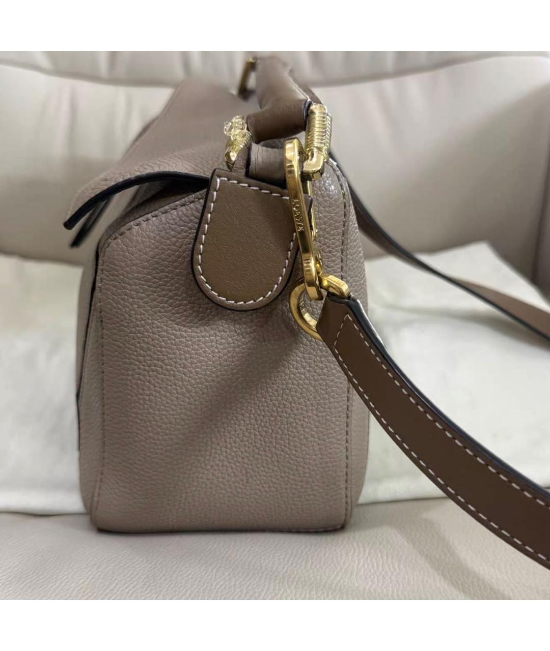LOEWE Бежевая кожаная сумка через плечо, фото 3
