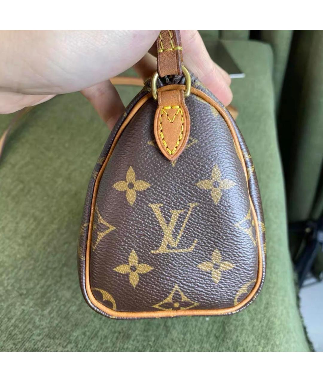 LOUIS VUITTON Коричневая кожаная сумка через плечо, фото 3