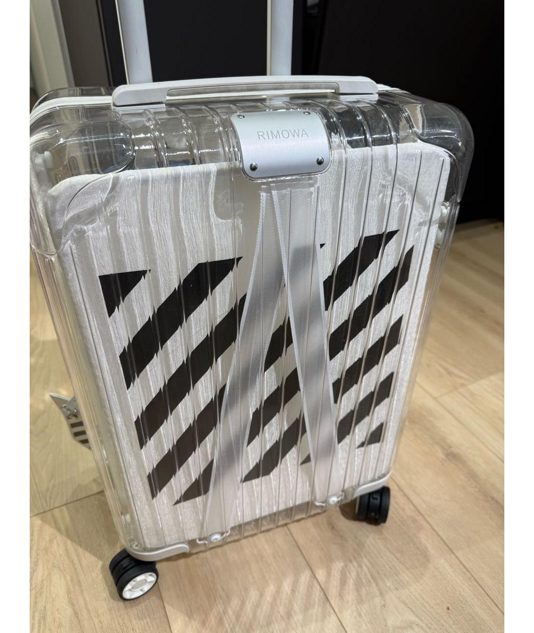 Rimowa Белый чемодан, фото 6