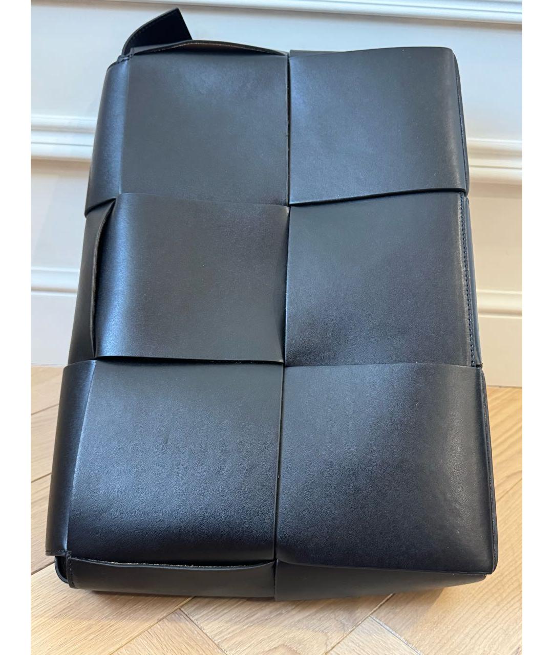 BOTTEGA VENETA Черная кожаная сумка на плечо, фото 5