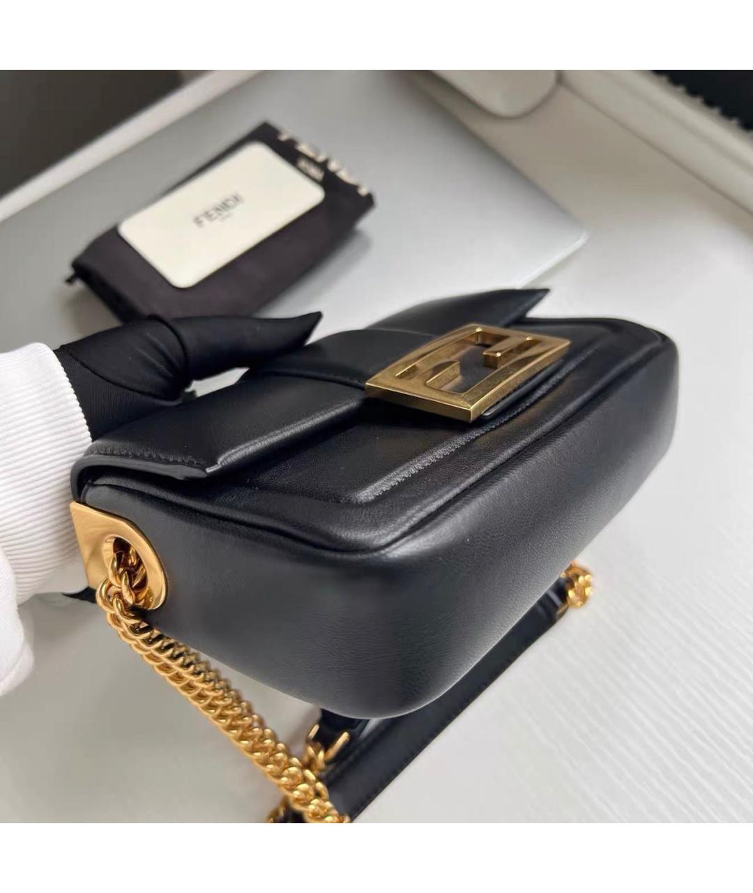 FENDI Черная кожаная сумка через плечо, фото 7