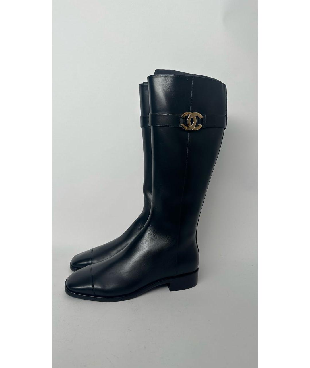 CHANEL Черные кожаные сапоги, фото 2
