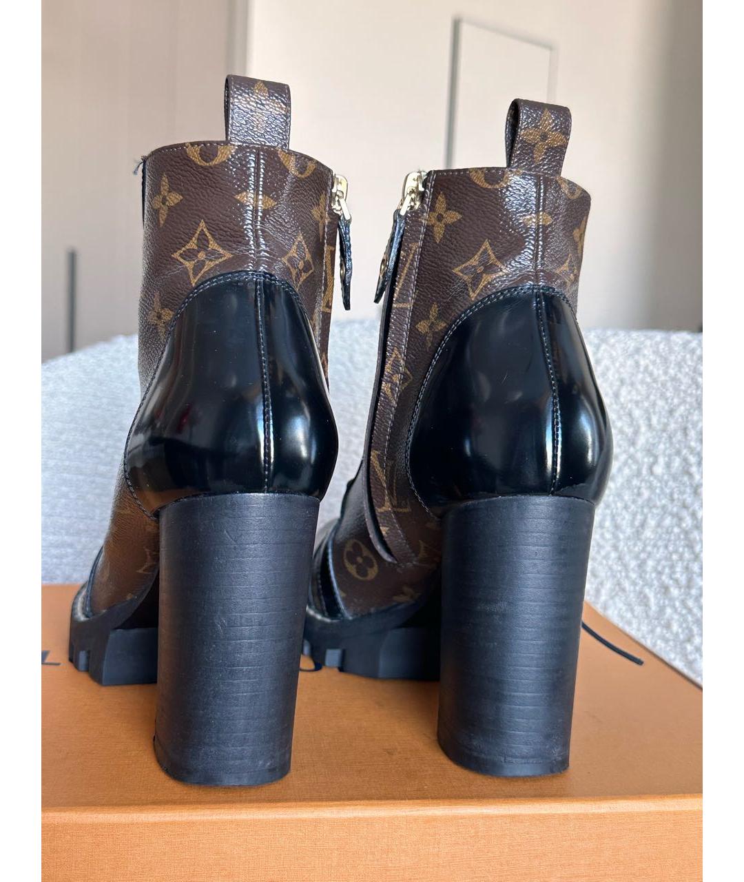 LOUIS VUITTON Черные ботильоны, фото 5