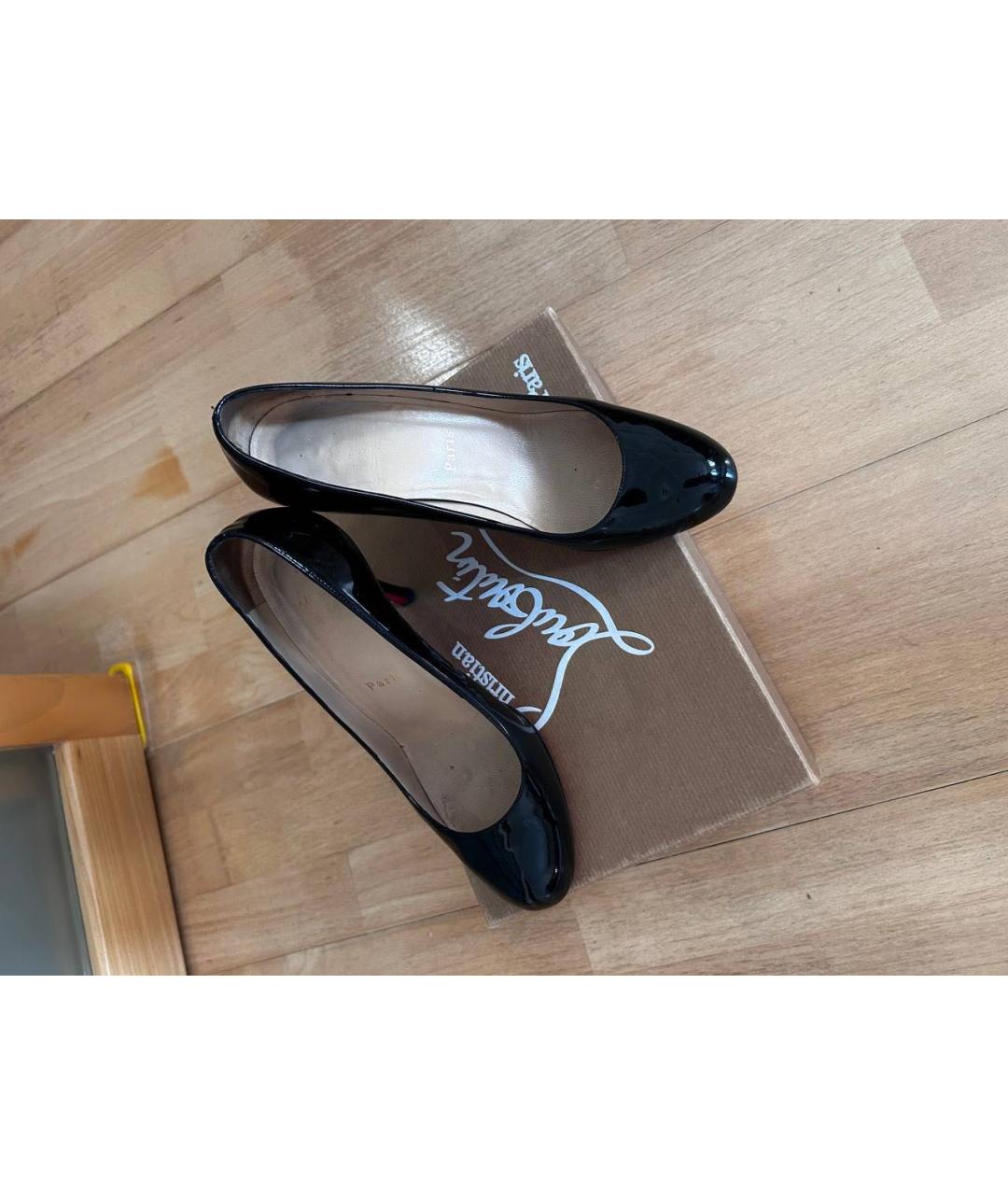 CHRISTIAN LOUBOUTIN Черные туфли из лакированной кожи, фото 3