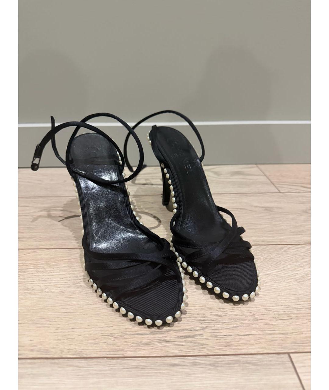 CHANEL Черные синтетические босоножки, фото 2