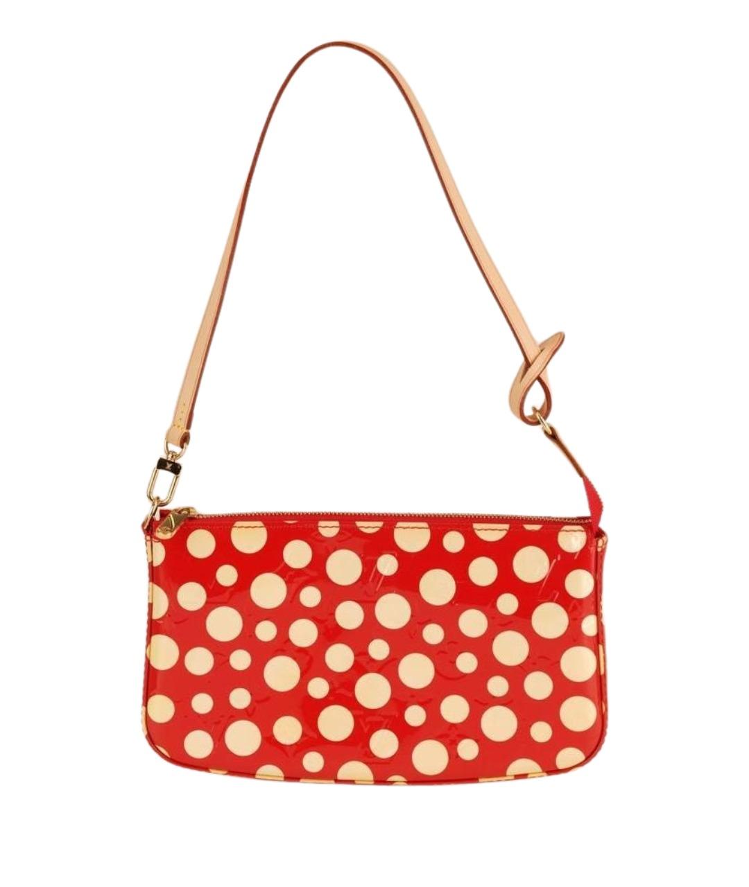 LOUIS VUITTON Красная сумка с короткими ручками из лакированной кожи, фото 1