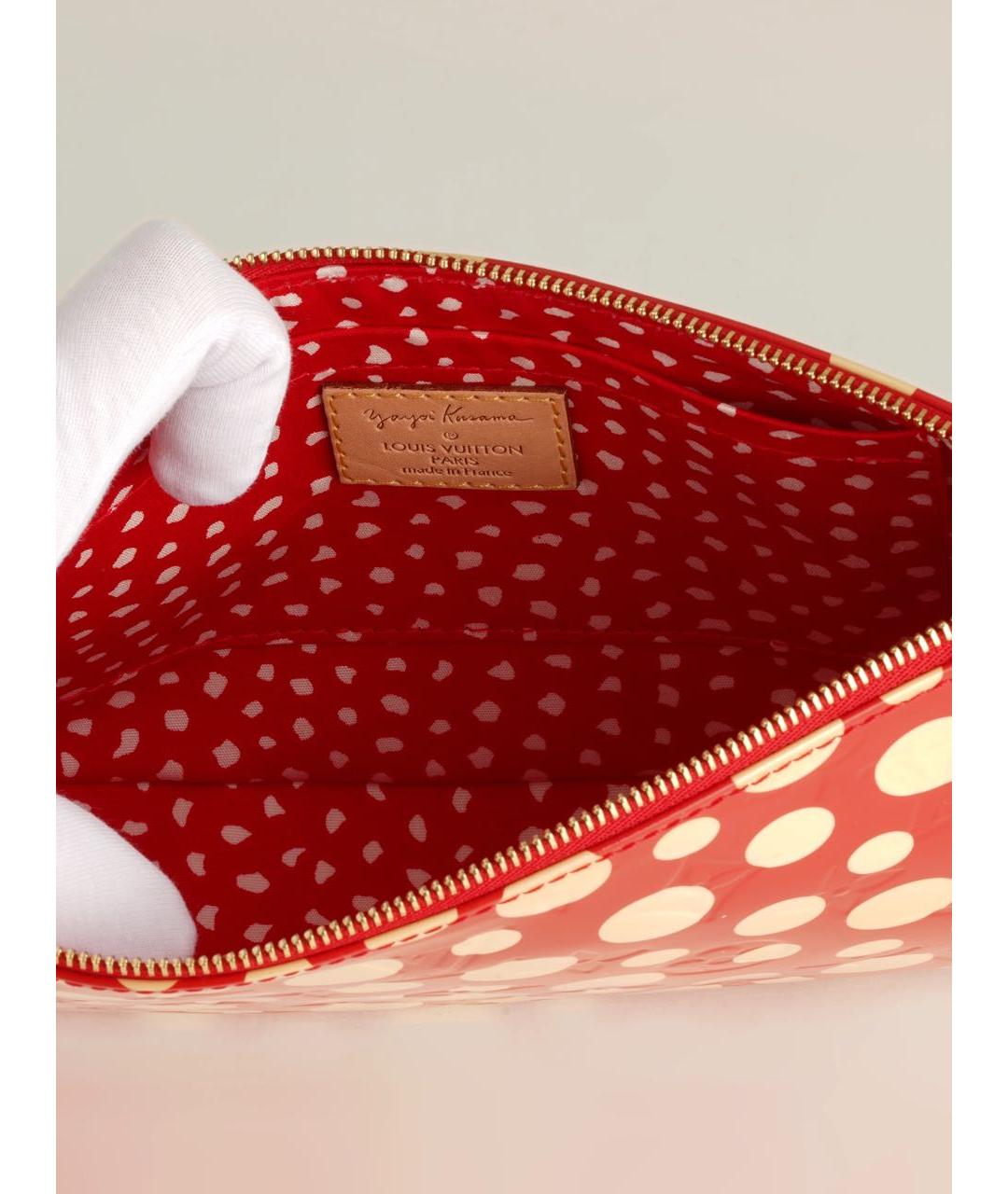 LOUIS VUITTON Красная сумка с короткими ручками из лакированной кожи, фото 7