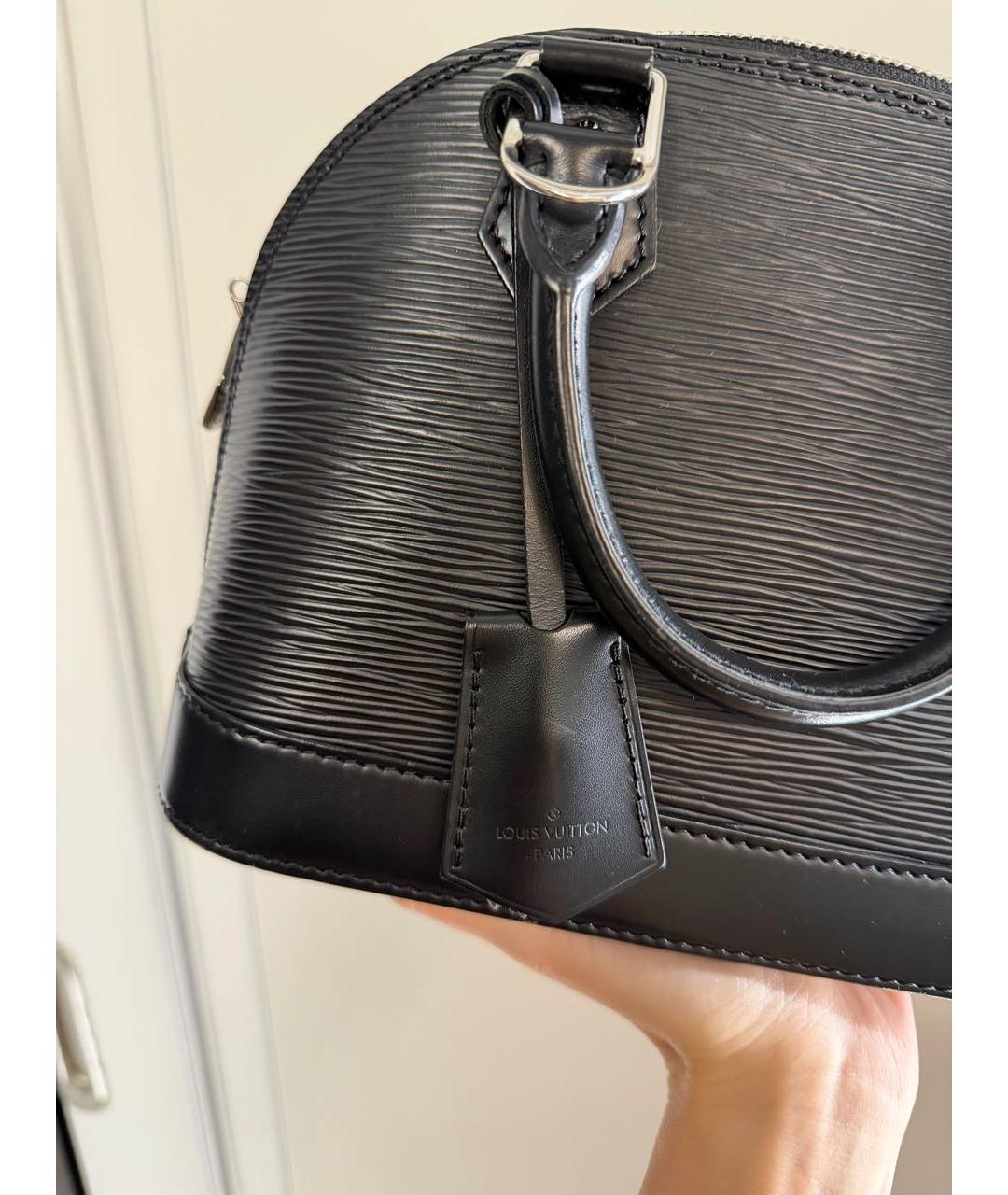 LOUIS VUITTON Черная кожаная сумка с короткими ручками, фото 8