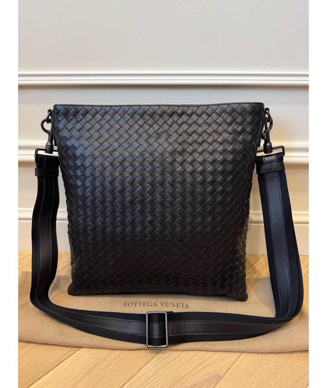 BOTTEGA VENETA Черная кожаная сумка на плечо, фото 9