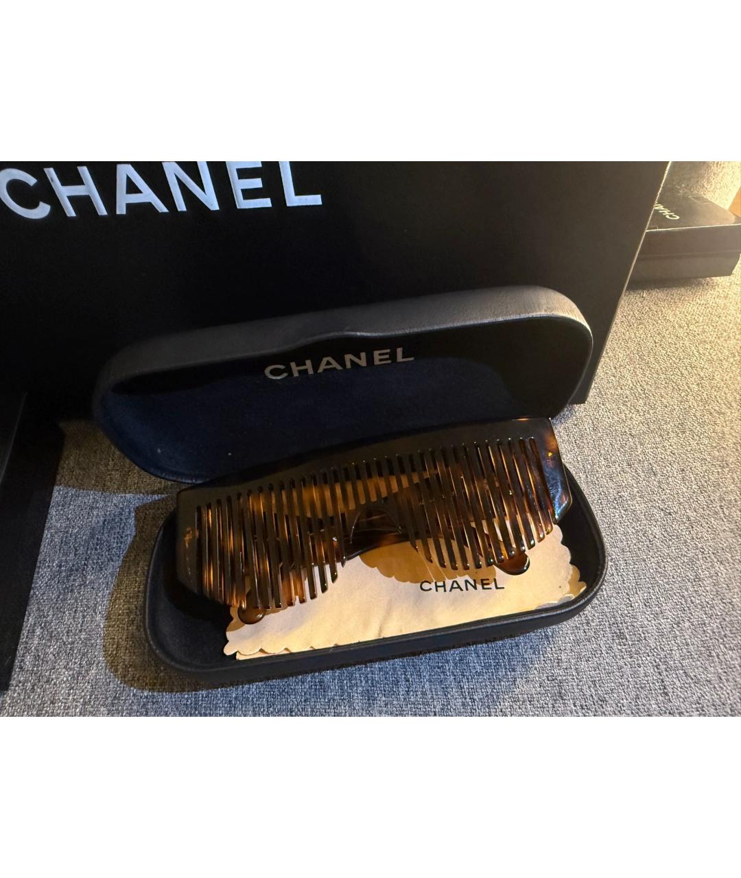 CHANEL Коричневые пластиковые солнцезащитные очки, фото 5