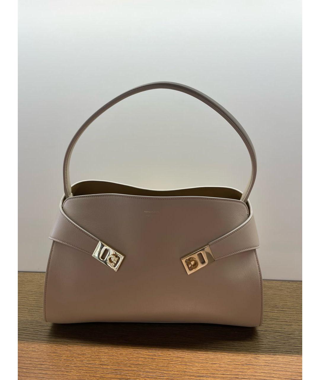 FERRAGAMO Бежевая кожаная сумка тоут, фото 5