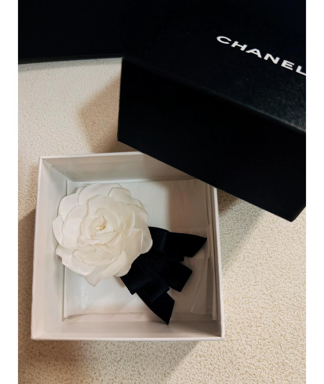 CHANEL Белая булавка / брошь, фото 2