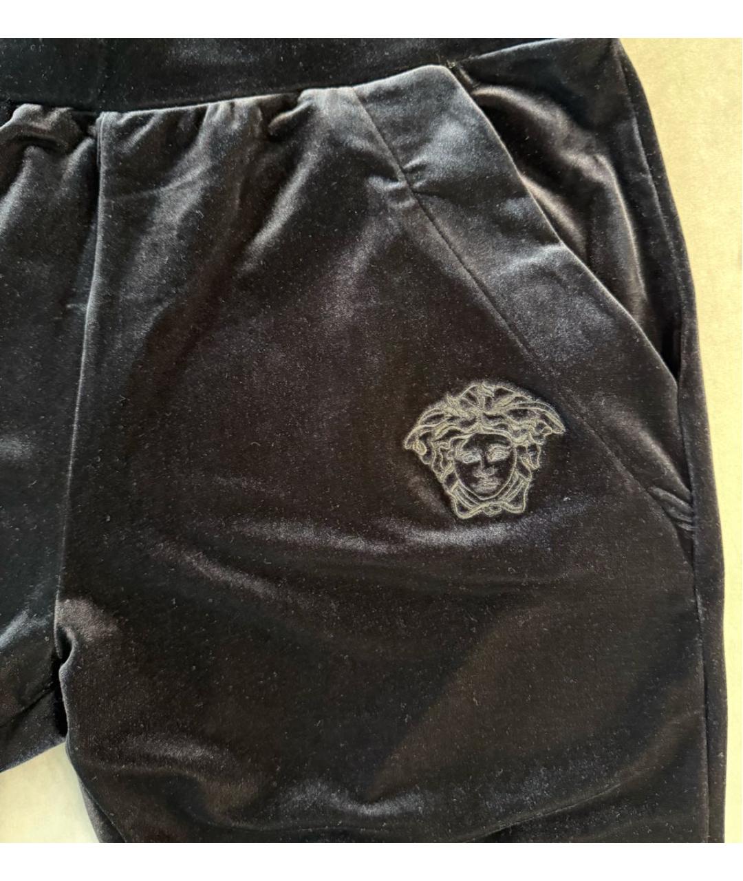 VERSACE Черные полиэстеровые спортивные брюки и шорты, фото 3