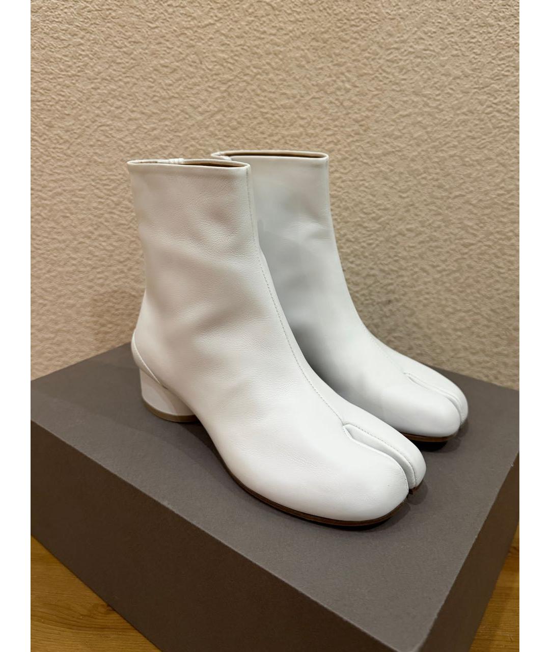 MAISON MARGIELA Белые кожаные ботильоны, фото 2