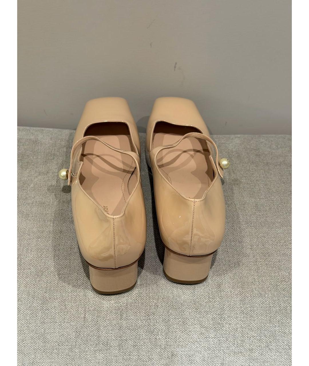 CHRISTIAN DIOR Бежевые туфли из лакированной кожи, фото 3