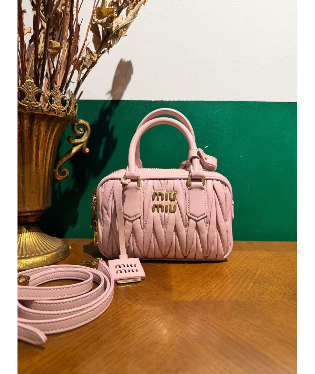 MIU MIU Розовая кожаная сумка с короткими ручками, фото 2