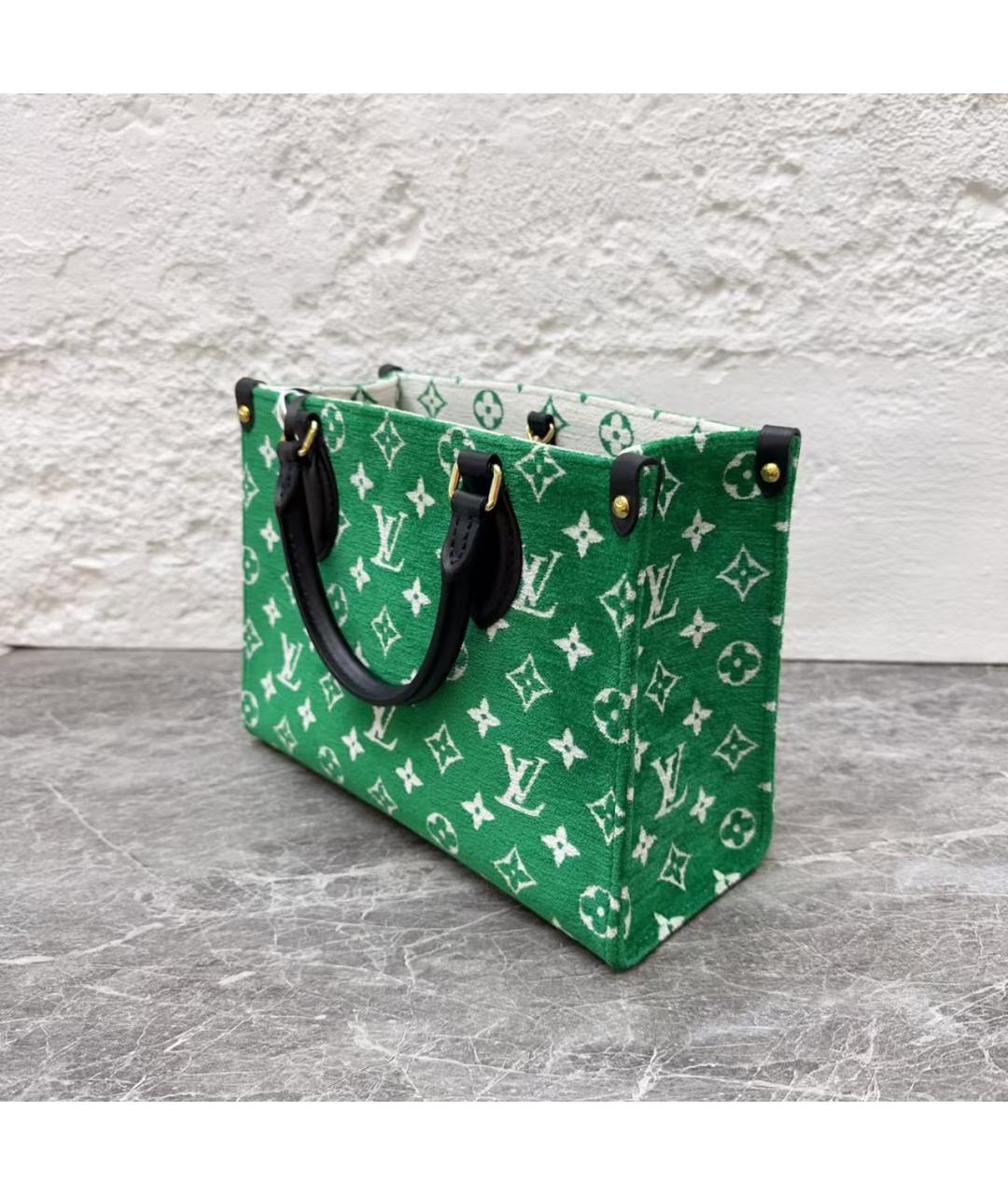 LOUIS VUITTON Зеленая сумка тоут, фото 3
