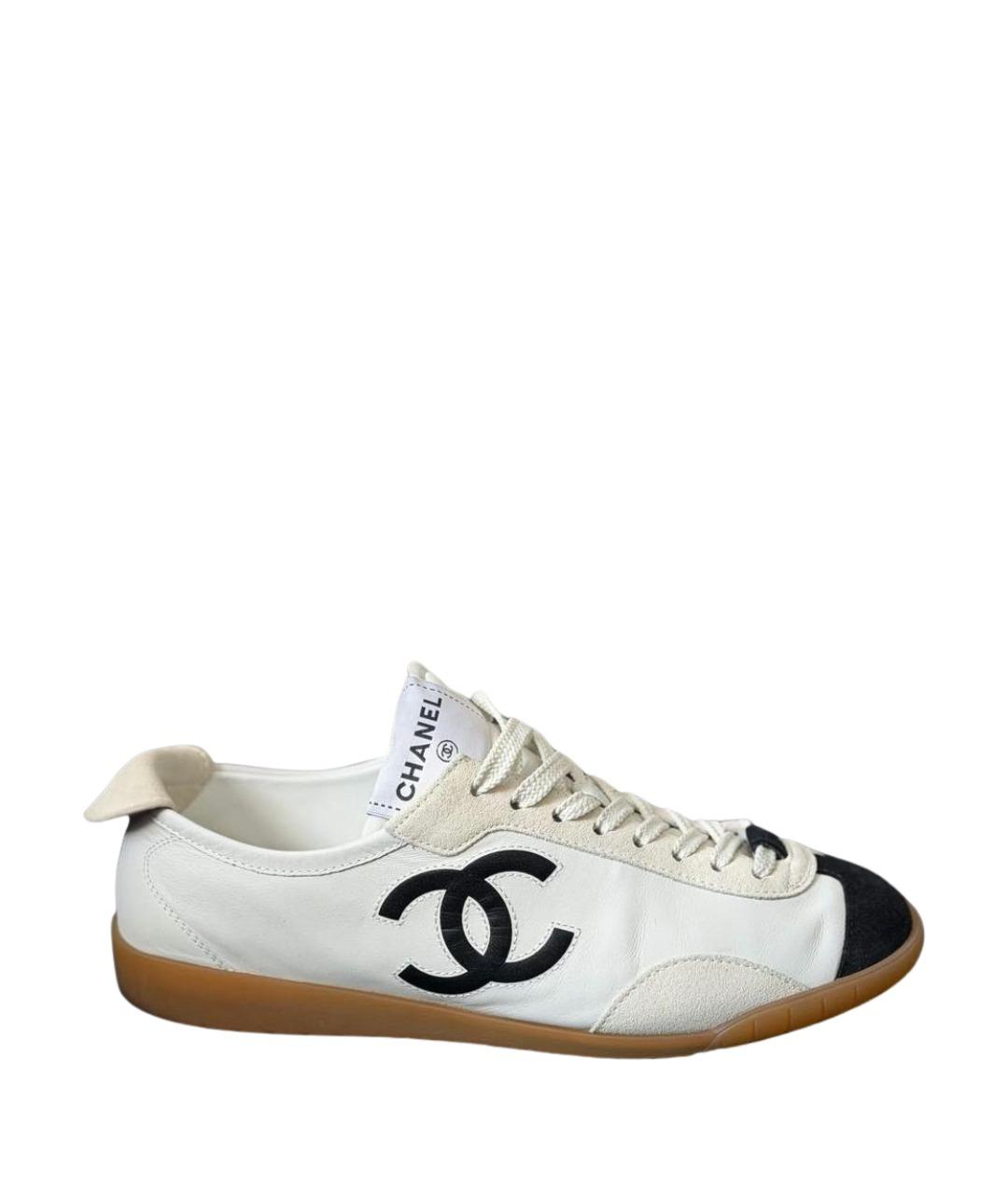 CHANEL Белые кожаные кеды, фото 1