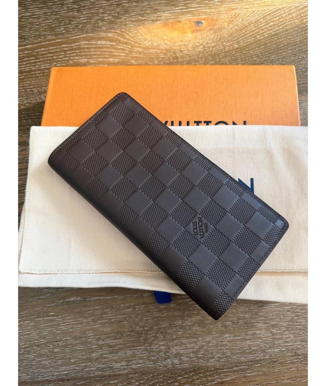 LOUIS VUITTON Коричневый кожаный кошелек, фото 5