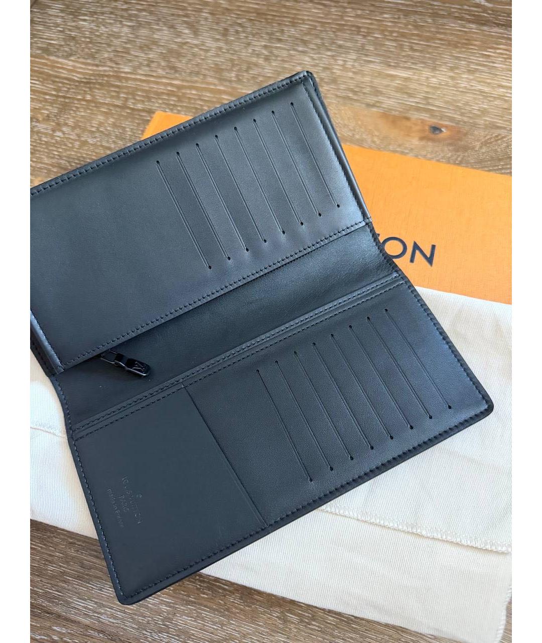 LOUIS VUITTON Черный кожаный кошелек, фото 4