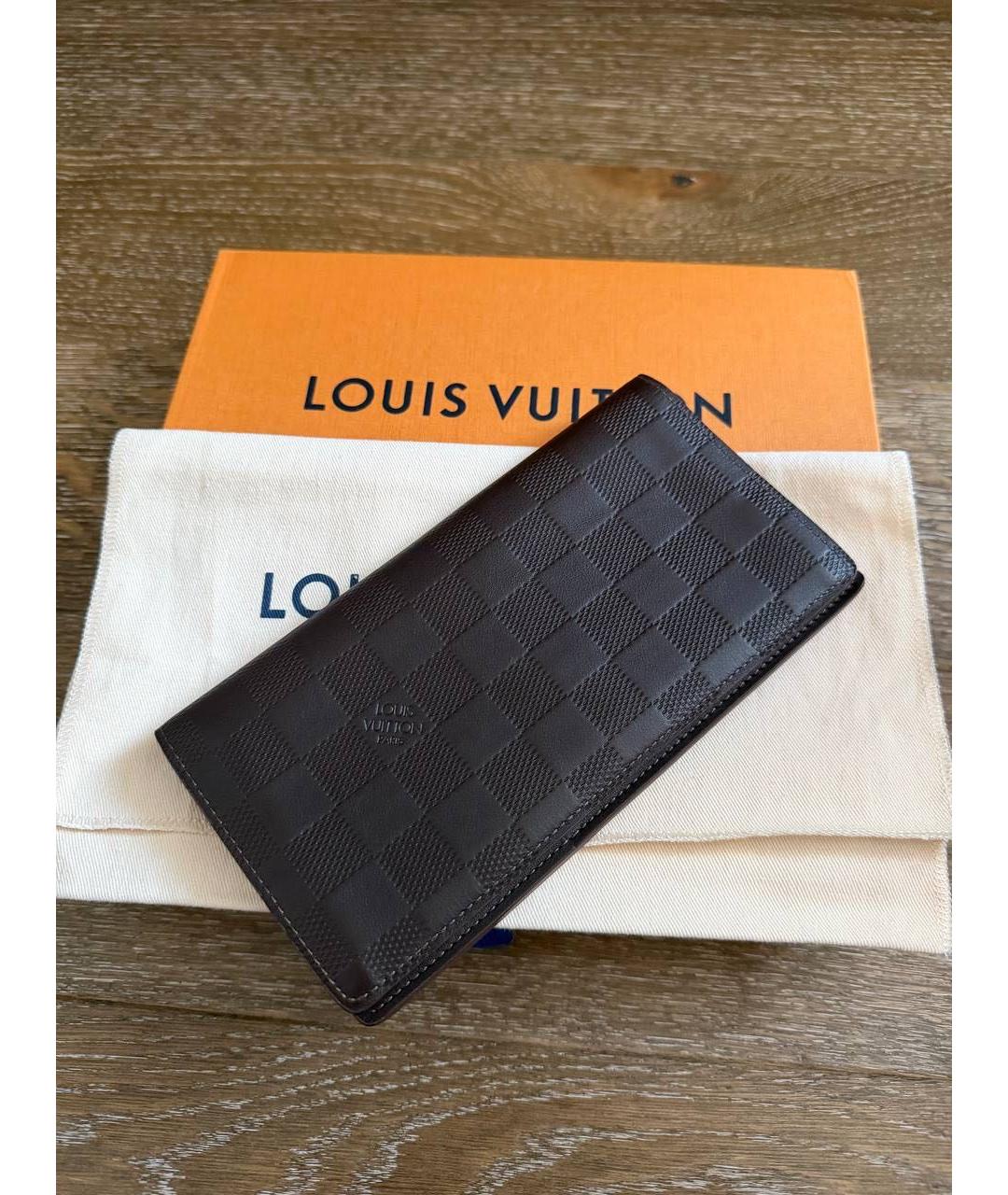 LOUIS VUITTON Коричневый кожаный кошелек, фото 5