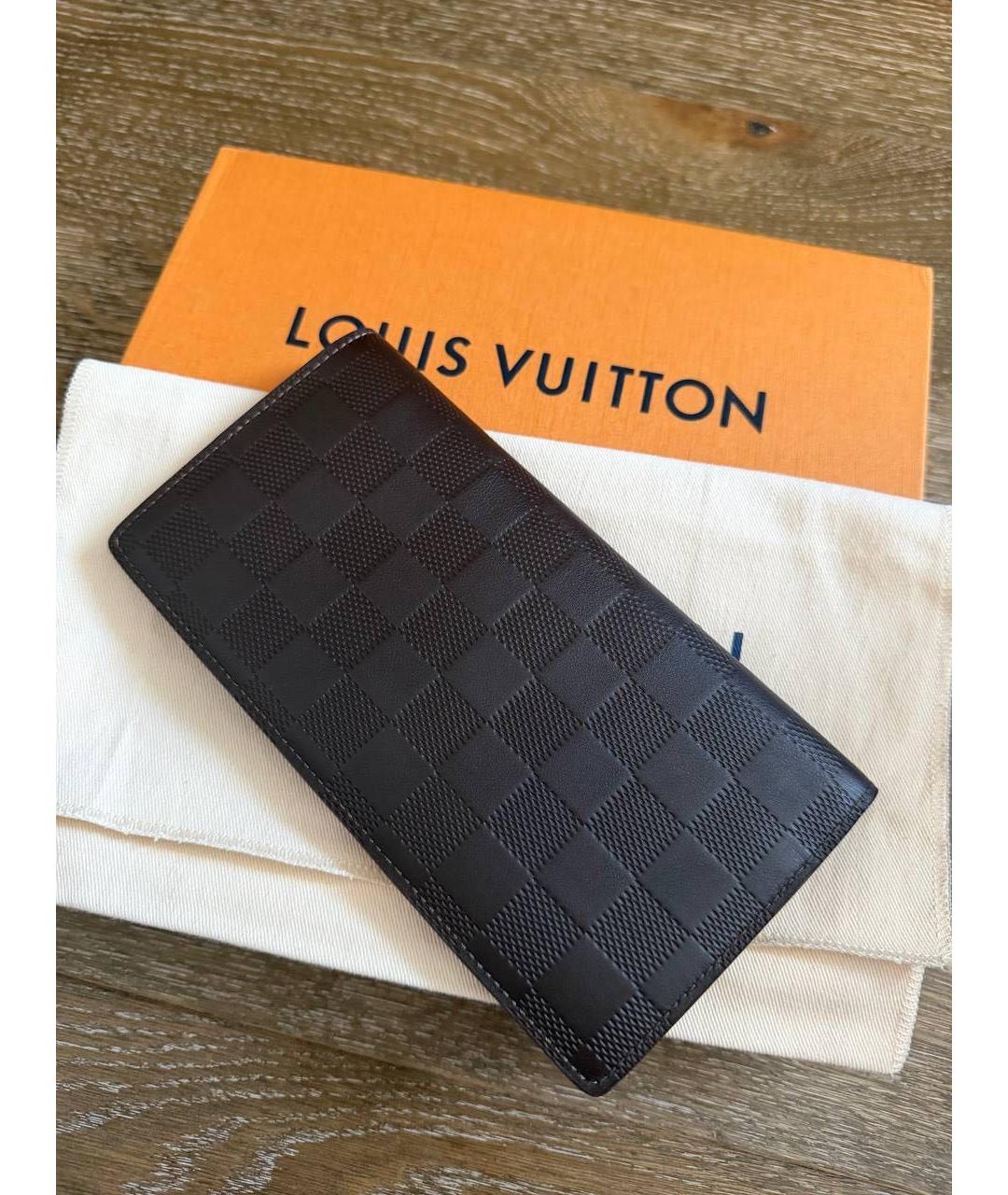 LOUIS VUITTON Коричневый кожаный кошелек, фото 2