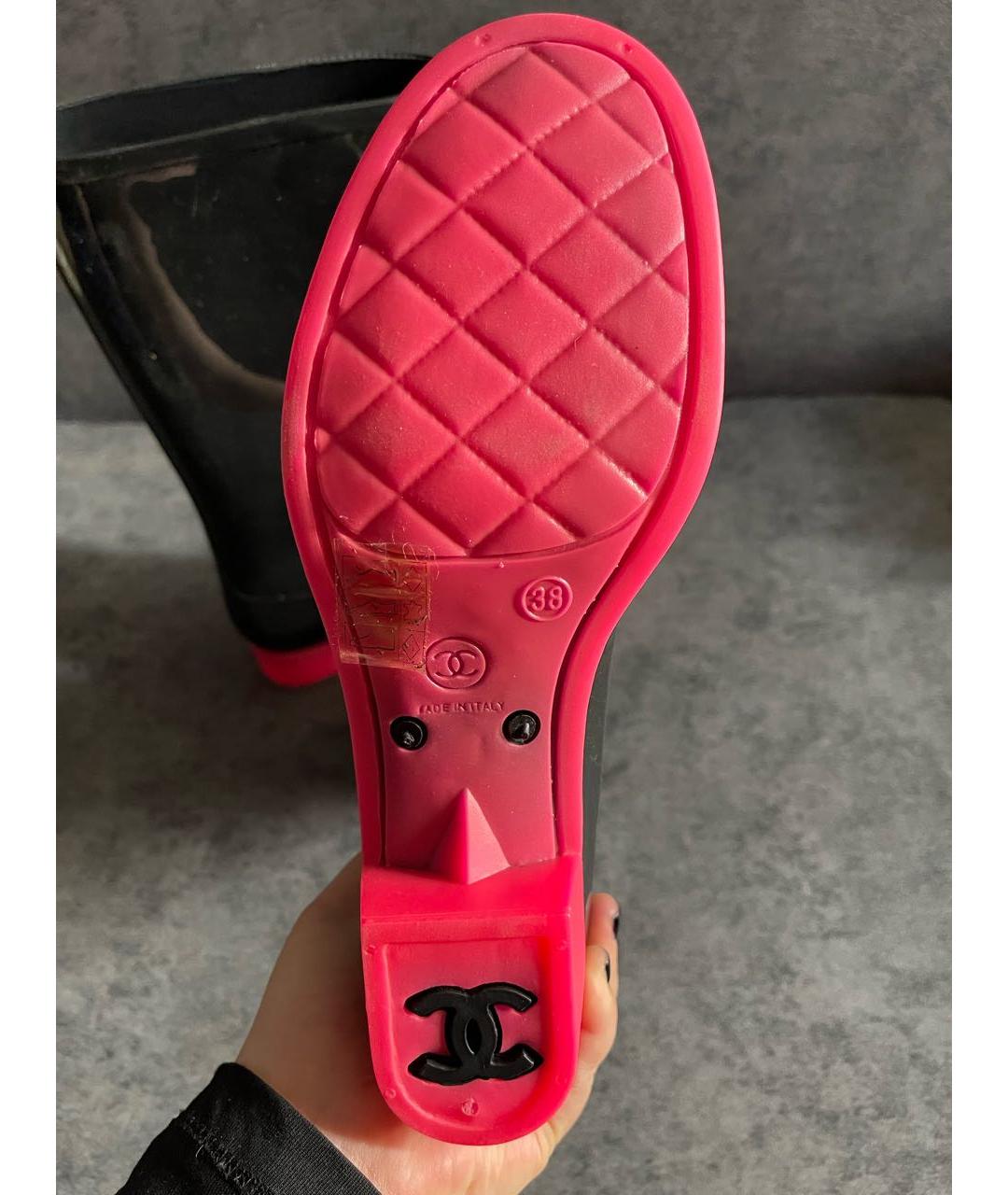 CHANEL Черные резиновые сапоги, фото 3