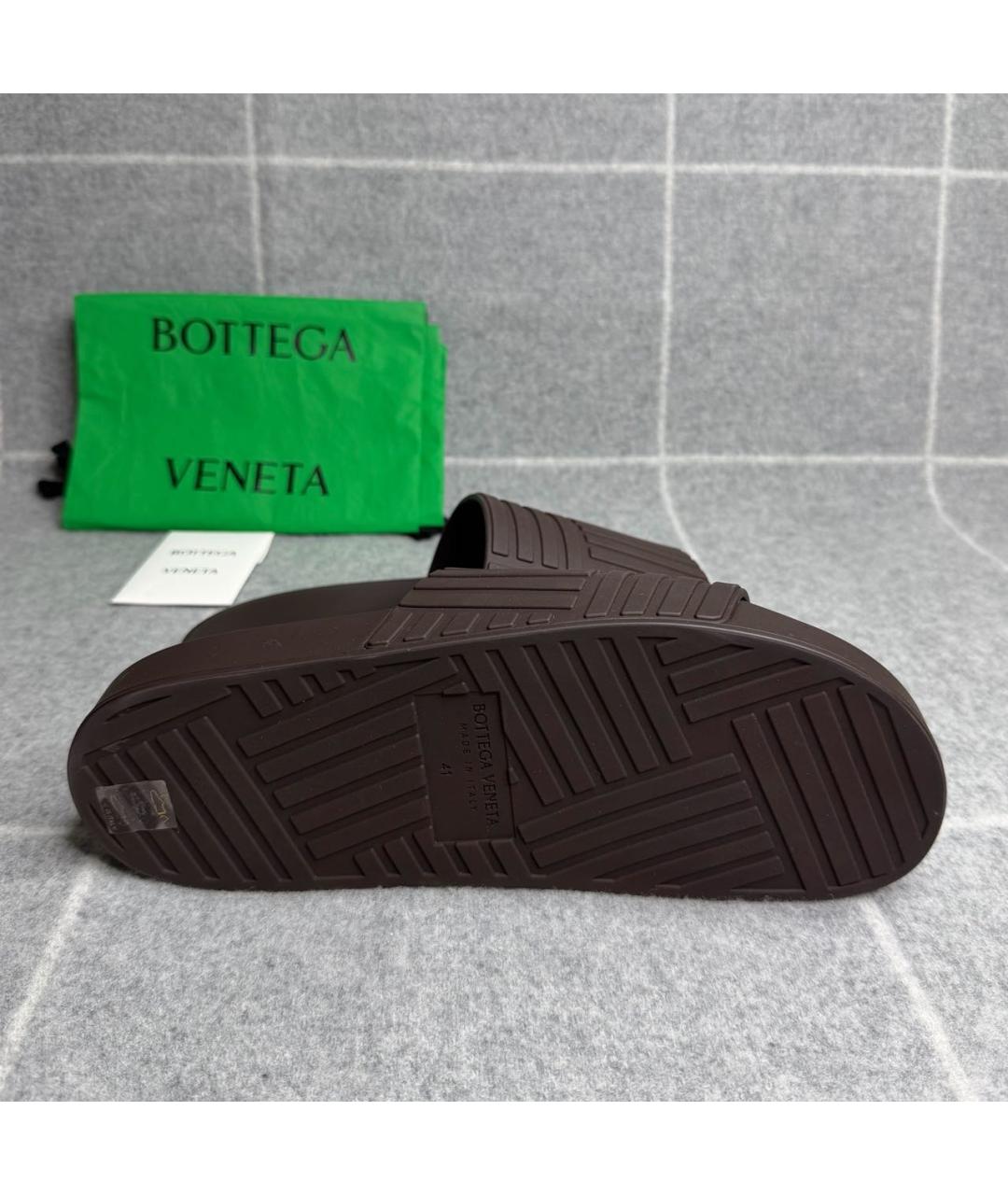 BOTTEGA VENETA Коричневые резиновые шлепанцы, фото 4