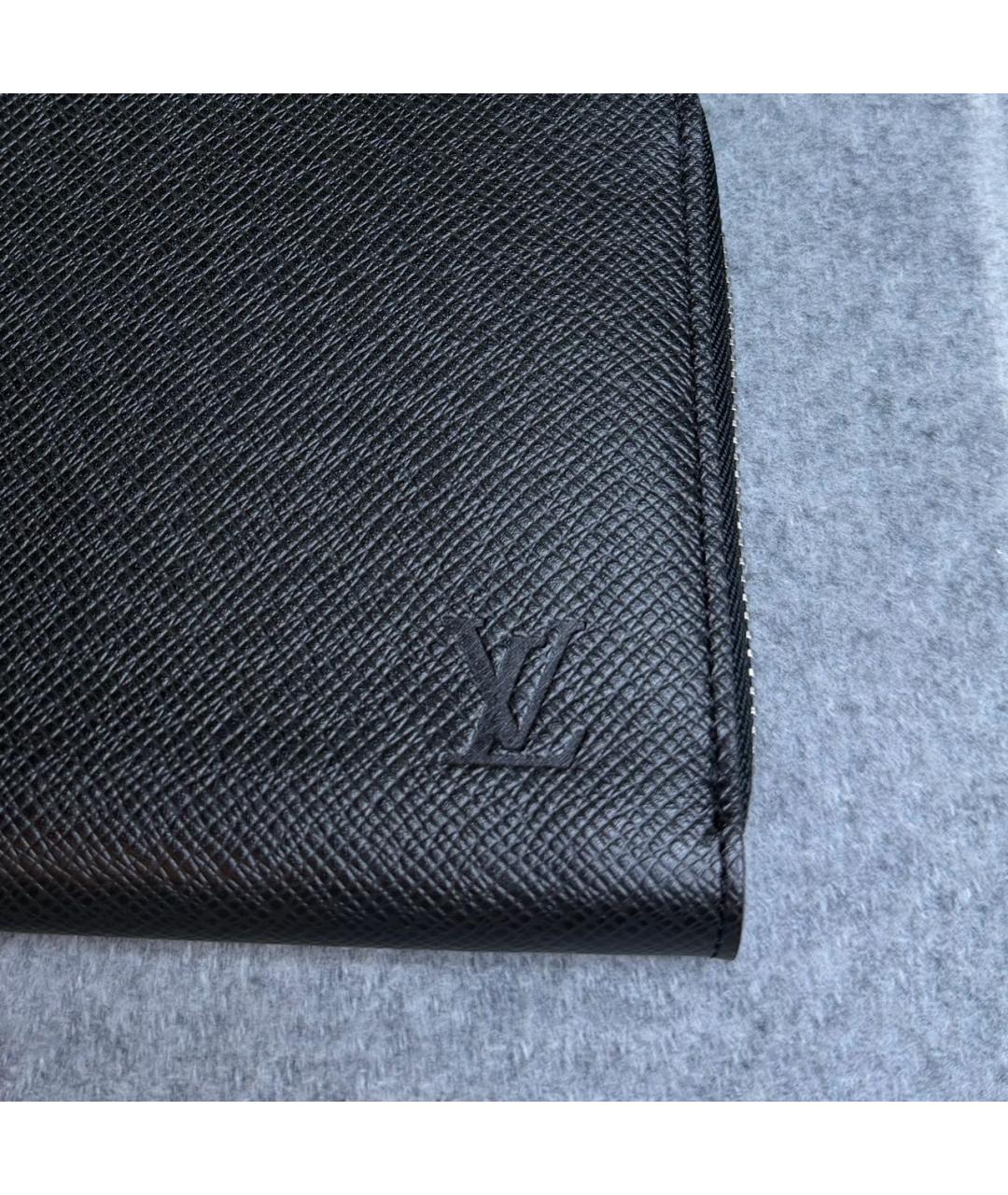 LOUIS VUITTON Черный кожаный кошелек, фото 3