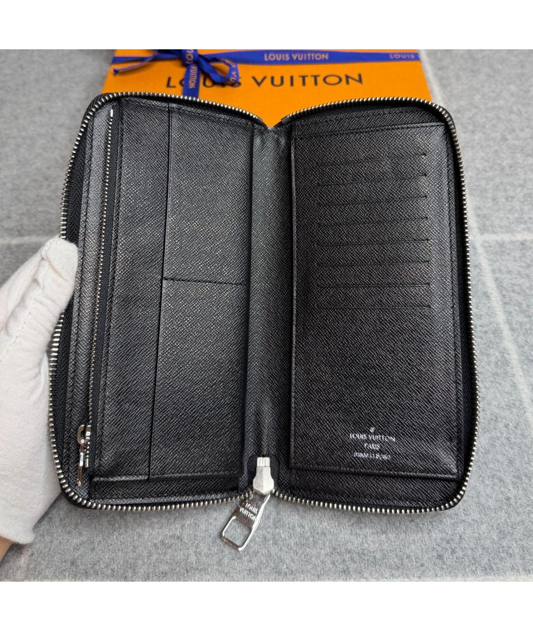 LOUIS VUITTON Черный кошелек, фото 6