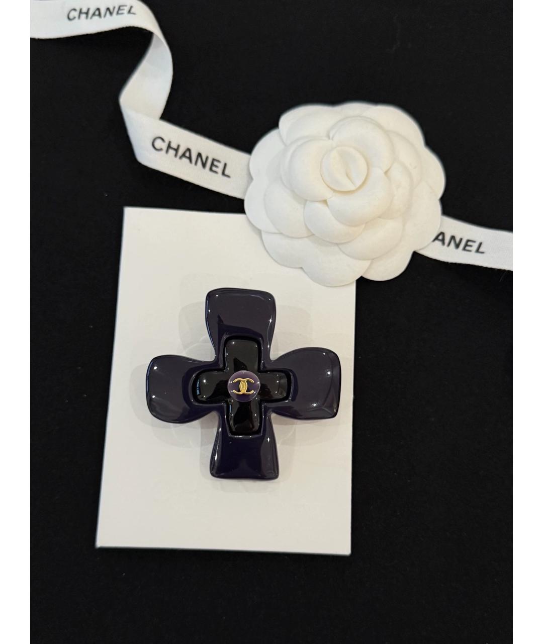 CHANEL Фиолетовая пластиковая брошь, фото 6