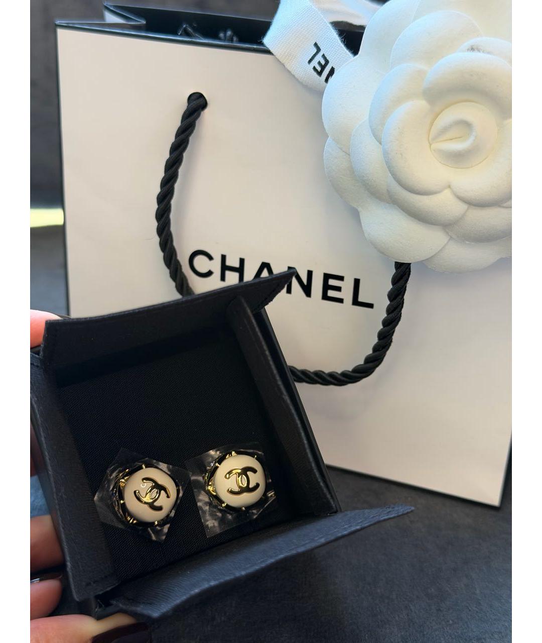 CHANEL Бежевые металлические серьги, фото 5