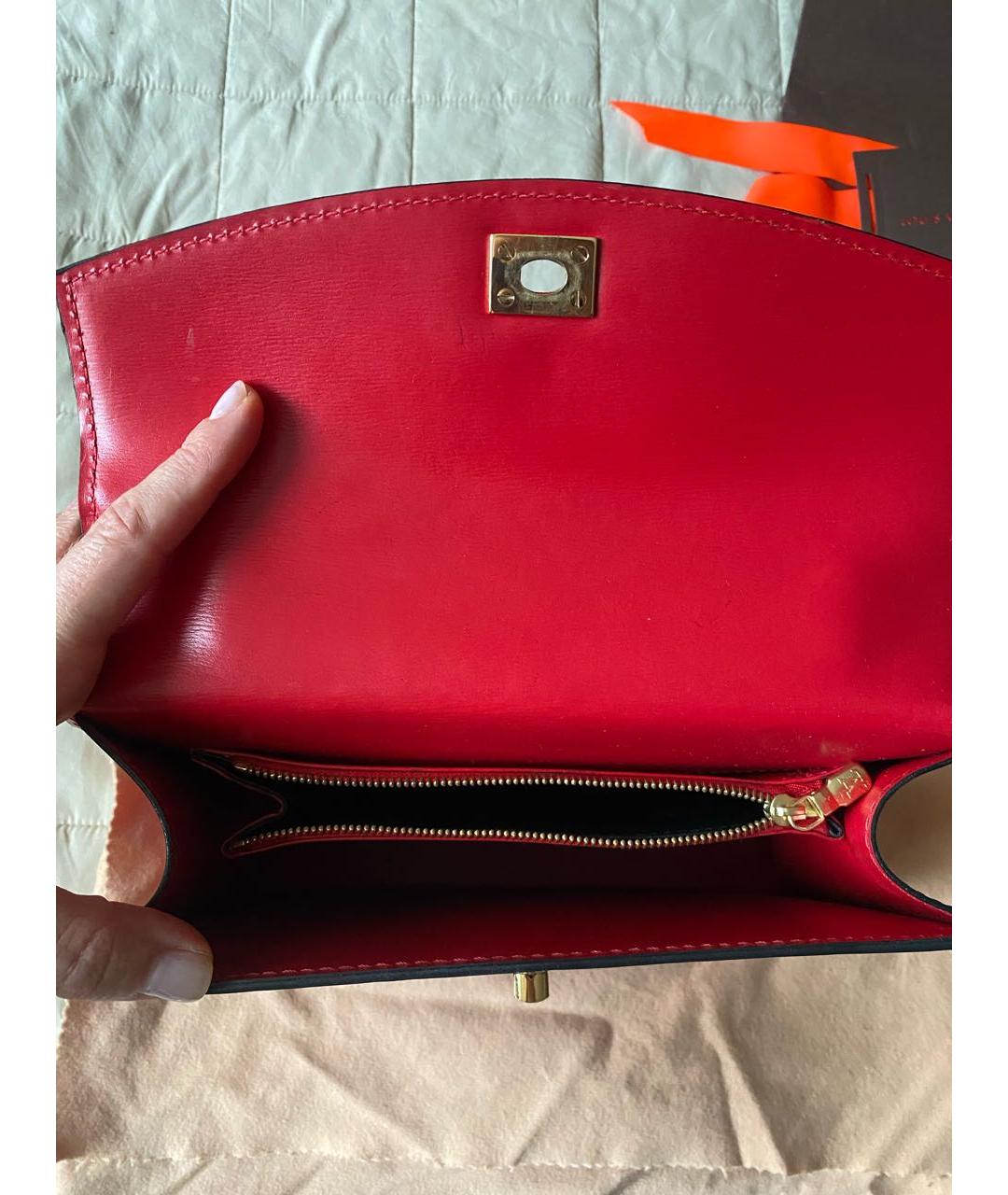 LOUIS VUITTON Красная кожаная сумка с короткими ручками, фото 8