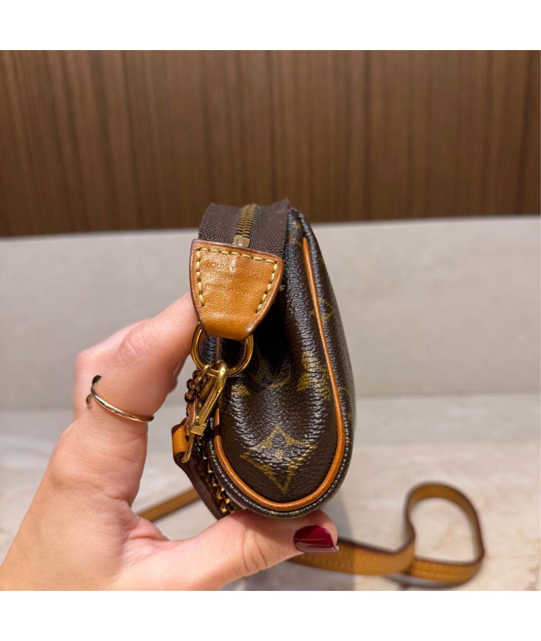 LOUIS VUITTON Коричневая сумка через плечо, фото 6