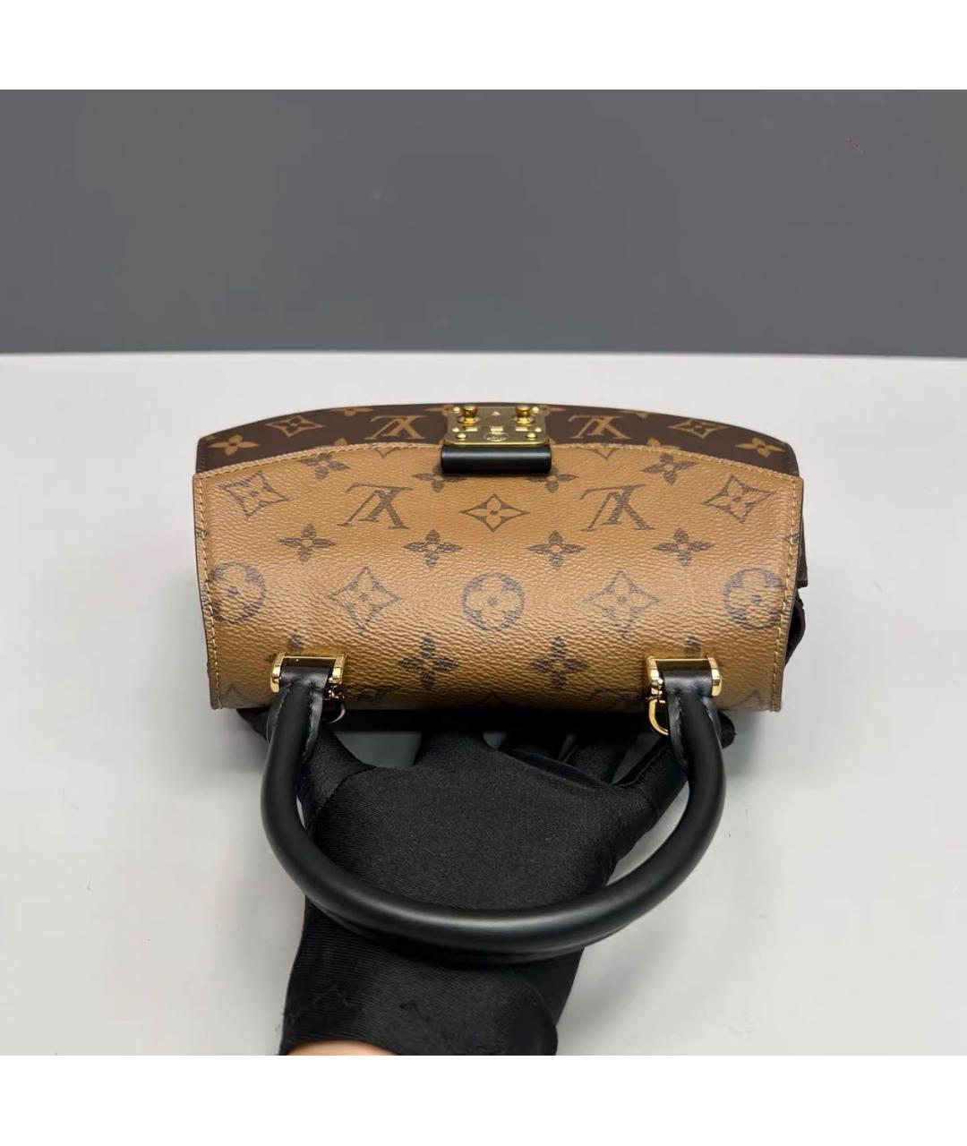 LOUIS VUITTON Коричневая сумка с короткими ручками из канвы, фото 6
