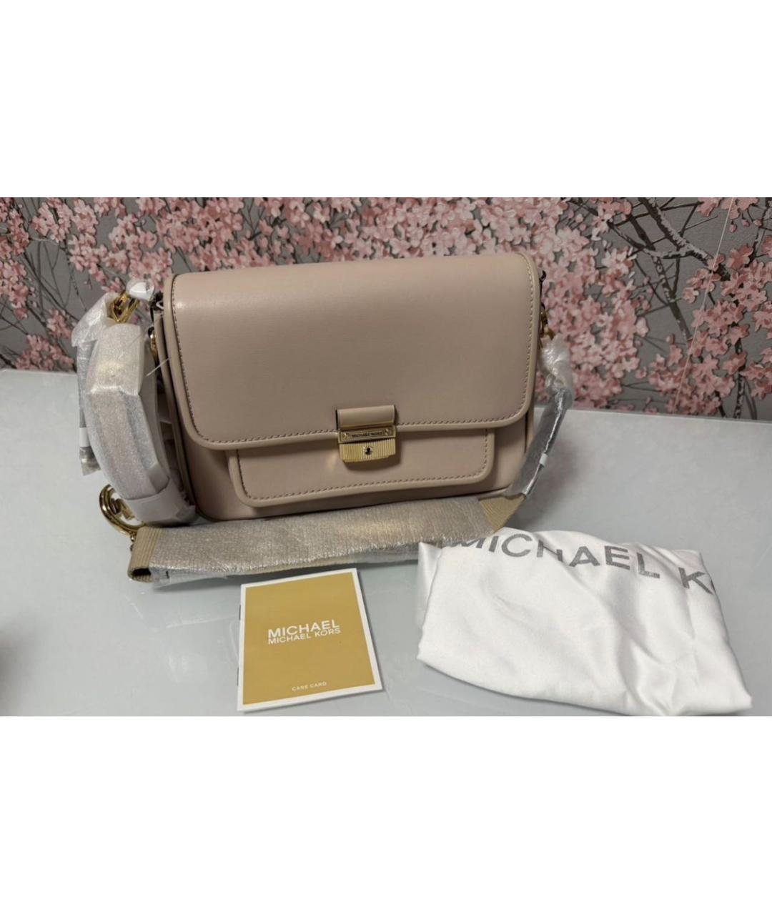 MICHAEL KORS Бежевая кожаная сумка через плечо, фото 9