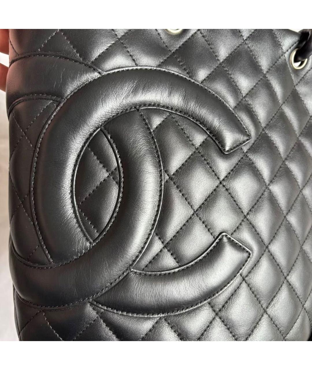 CHANEL Черная кожаная сумка тоут, фото 4